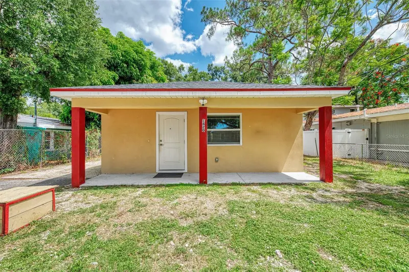 1420 19th Ave W, FL