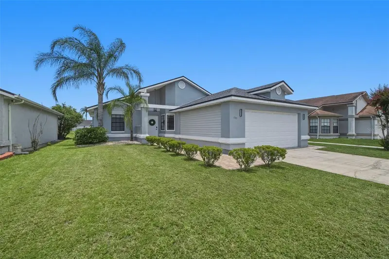 1009 Whalebone Bay Dr, FL