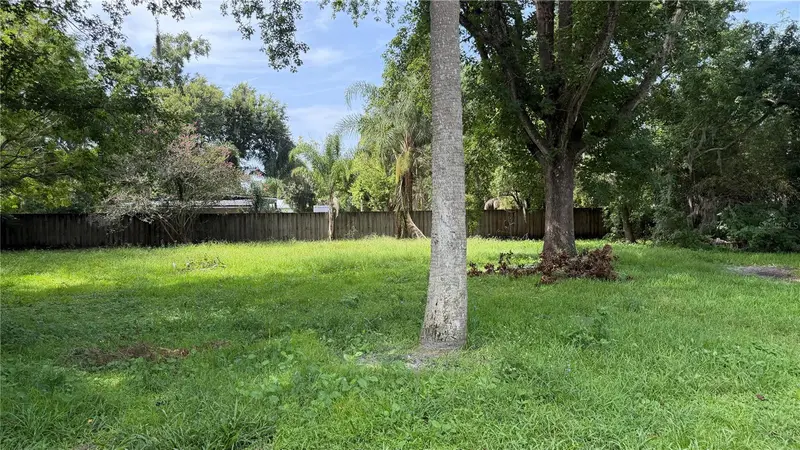 1600 Foxbower Rd, FL
