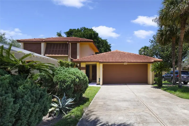 5025 Bermuda Cir #5025, FL