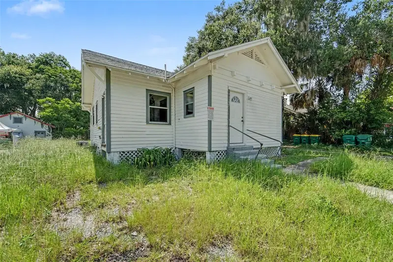 122 S Garfield Ave, FL