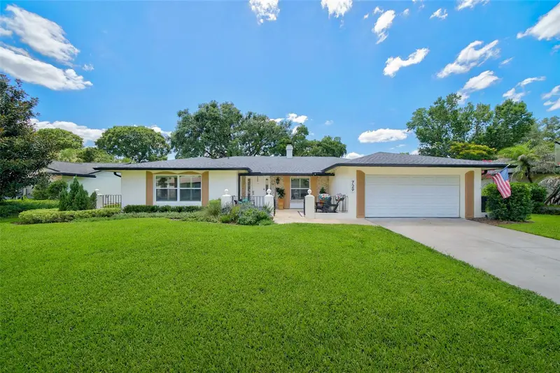 729 Monmouth Way, FL