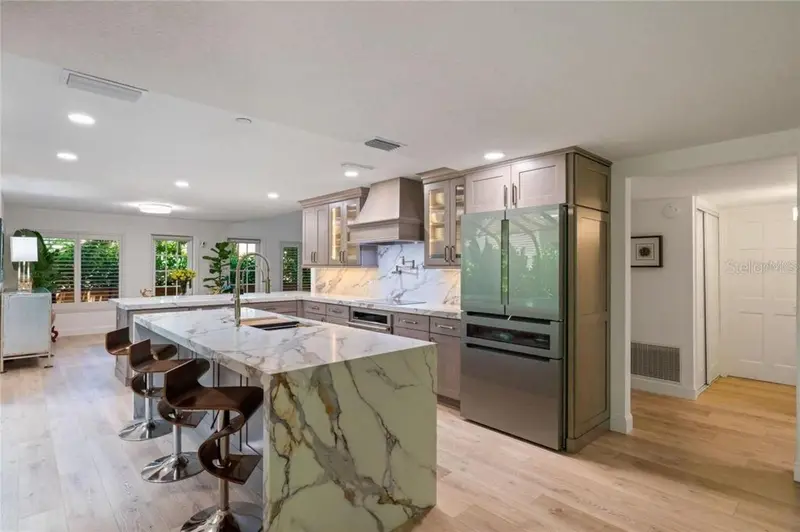 128 Woodmill Rd, FL