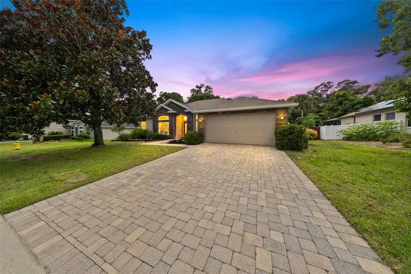 314 Crystal Pond Ave, FL
