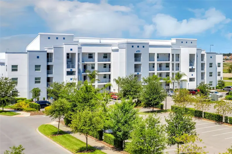 4751 Clock Tower Dr #107, FL