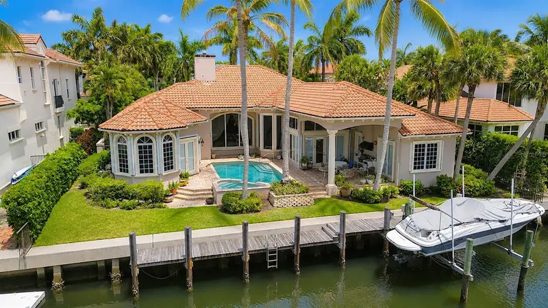785 Harbour Isle Pl, FL