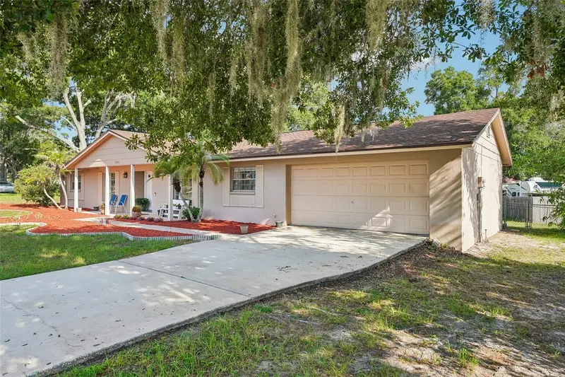 3777 Parkway Blvd, FL