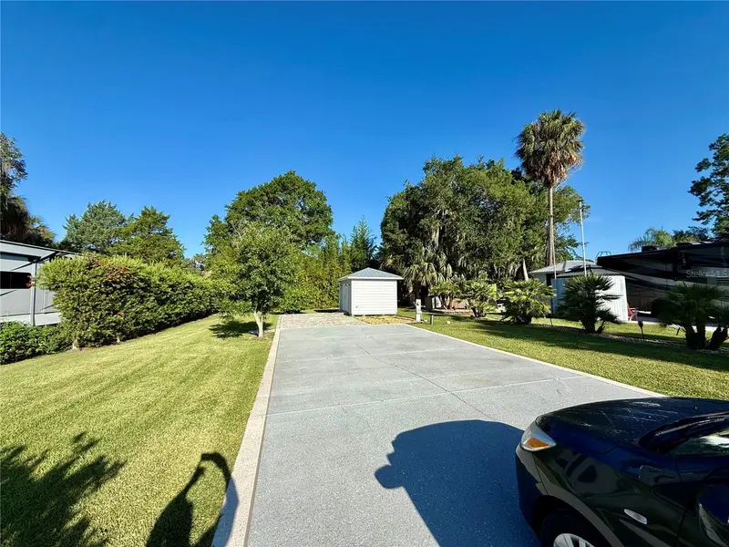 3054 Ne 101st Ter #127, FL