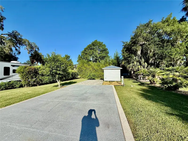 3054 Ne 101st Ter #127, FL