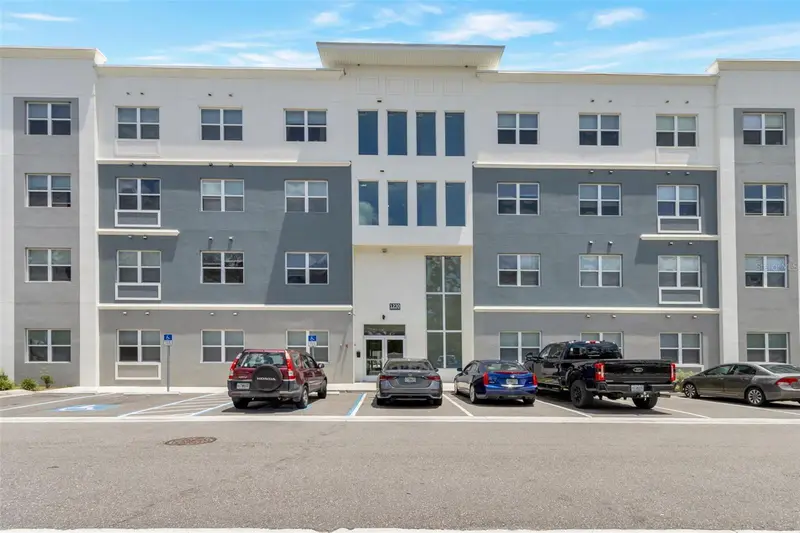1230 Southstation Pl #104, FL