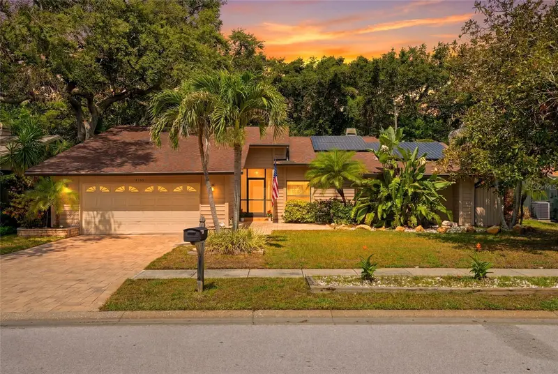 4733 Lake Valencia Blvd W, FL