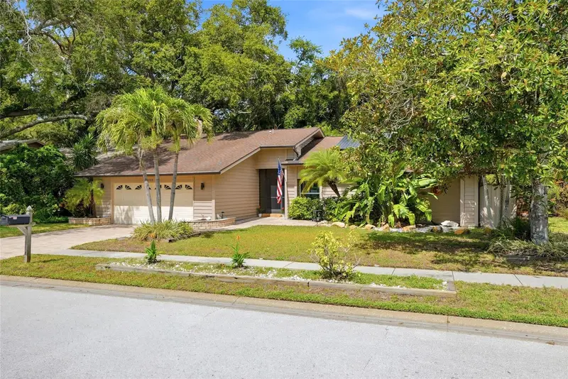 4733 Lake Valencia Blvd W, FL