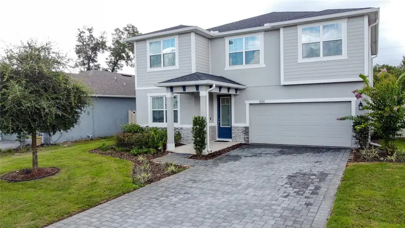 900 Honey Petal Ln, FL