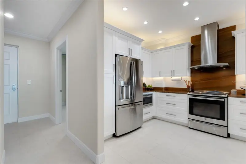 1771 Ringling Blvd #1205, FL