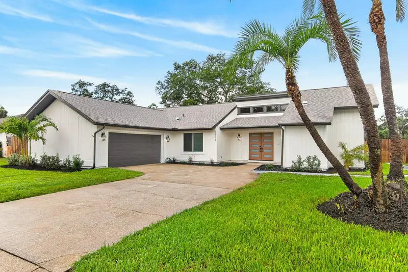 2773 Valencia Ln W, FL