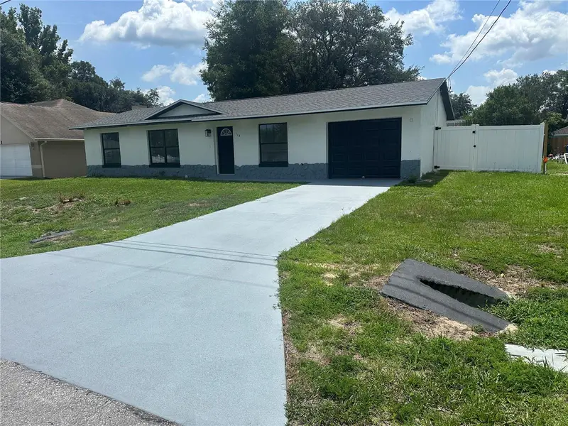 113 Teak Loop, FL