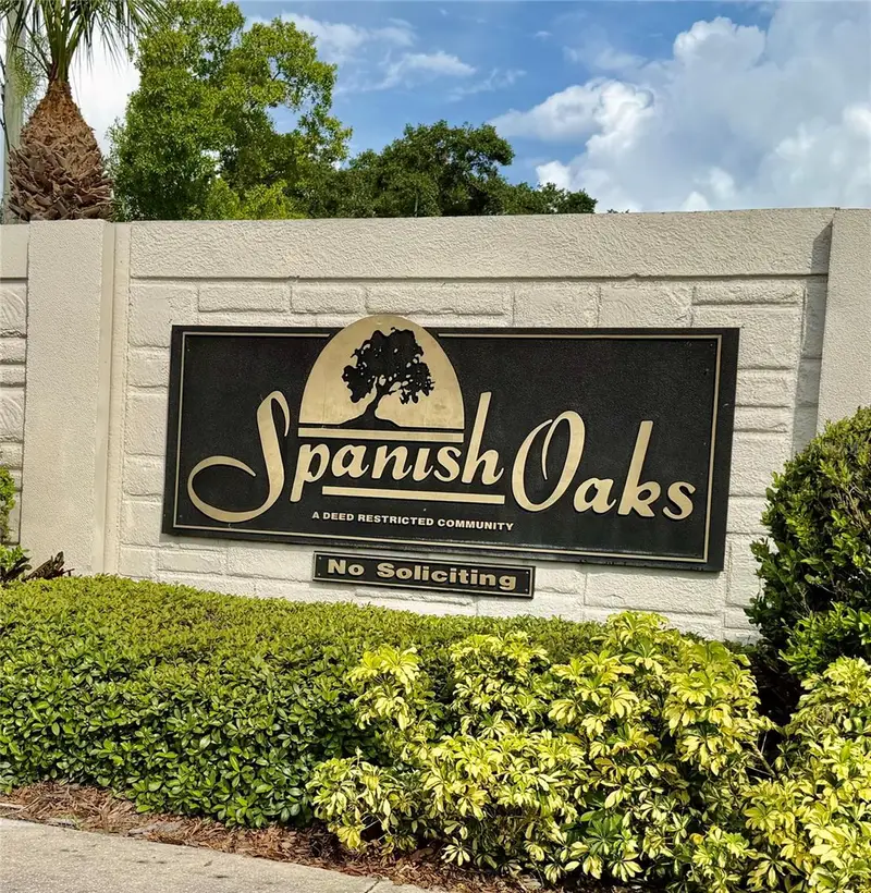 1011 Winding Oaks Dr, FL