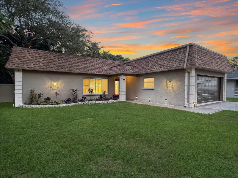 1011 Winding Oaks Dr, FL