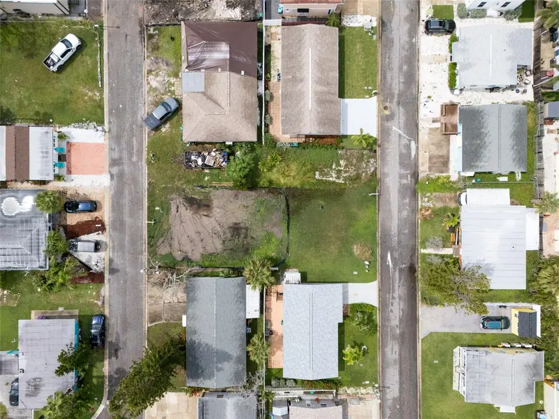 2nd St E, FL