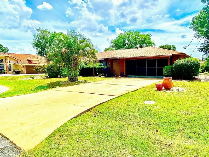12 Westgable Pl, FL