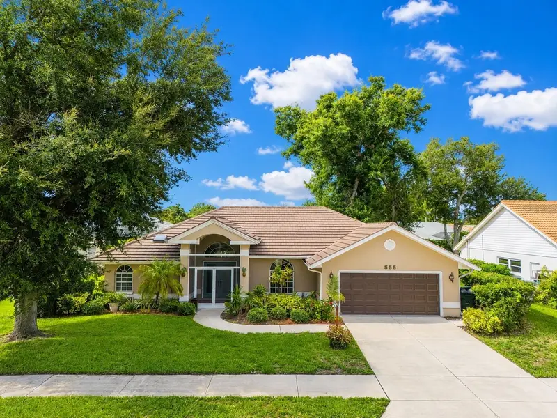 555 Park Estates Sq, FL
