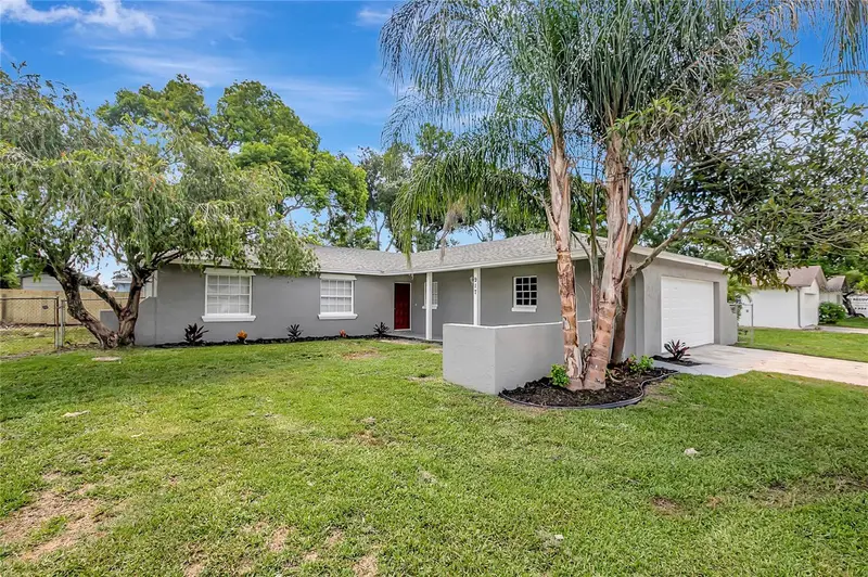 917 Winchester Ct, FL