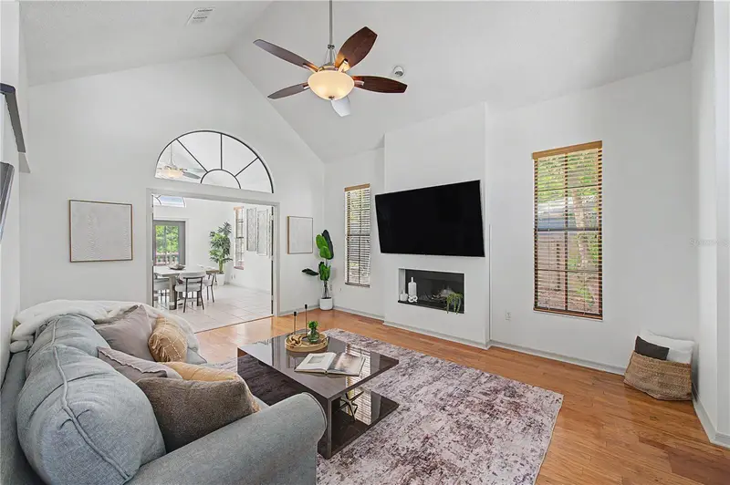 2016 Crane Ct, FL
