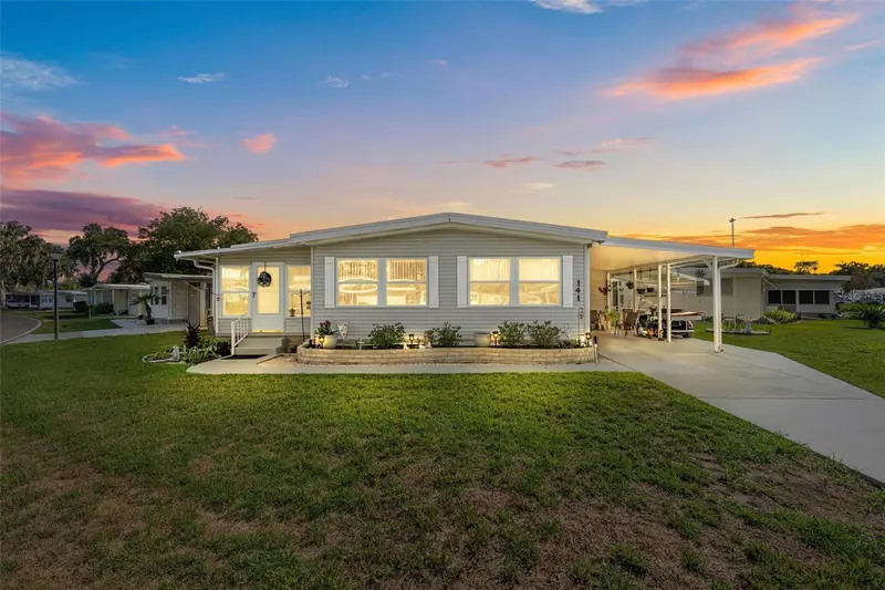 141 Azalea Trl, FL