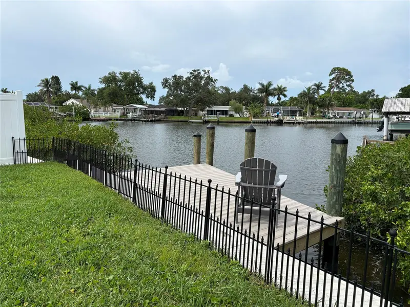 4820 Venetian Blvd Ne, FL