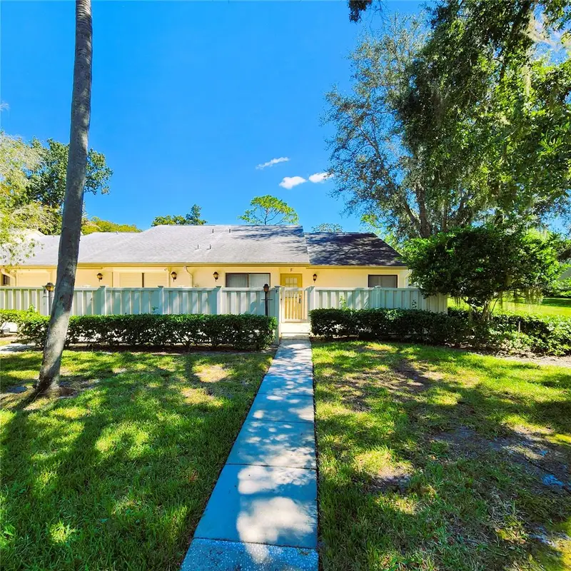 1333 Shady Pine Way #F, FL