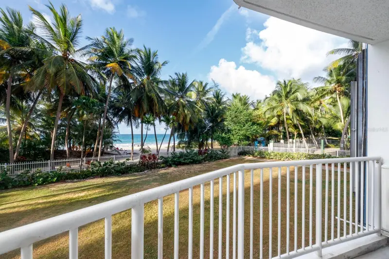 4633 Av. Isla Verde #105, PR