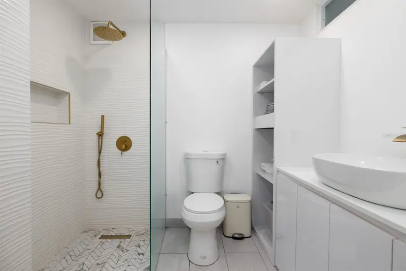 4633 Av. Isla Verde #105, PR