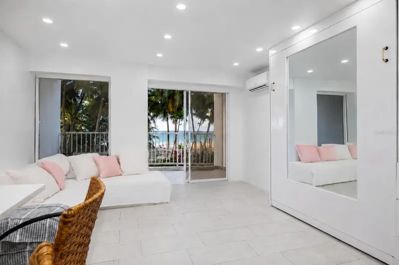 4633 Av. Isla Verde #105, PR
