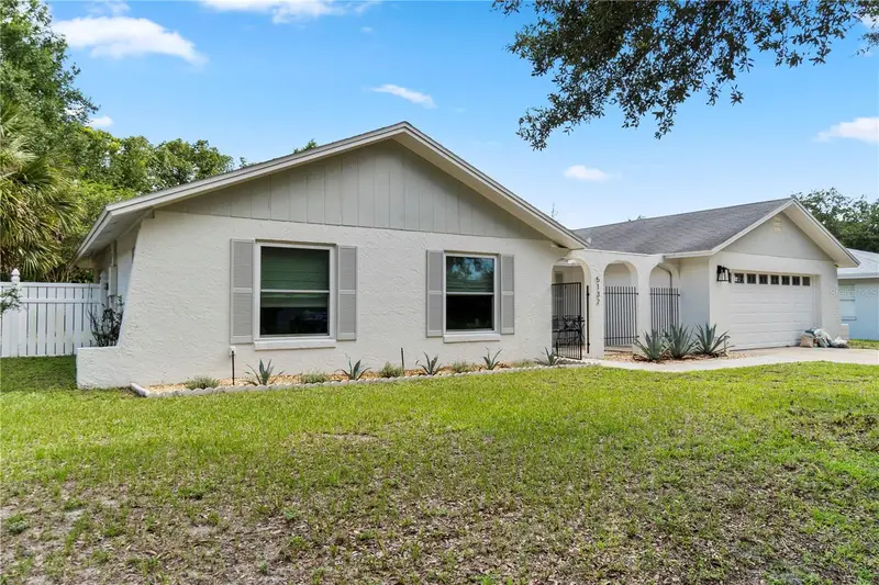 5132 Tellson Pl, FL
