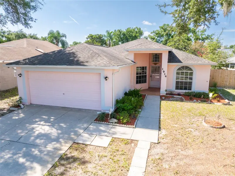 1914 Woodcut Dr, FL