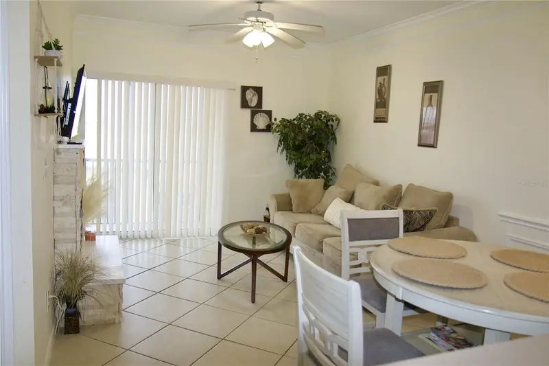 4323 Bayside Village Dr #306, FL