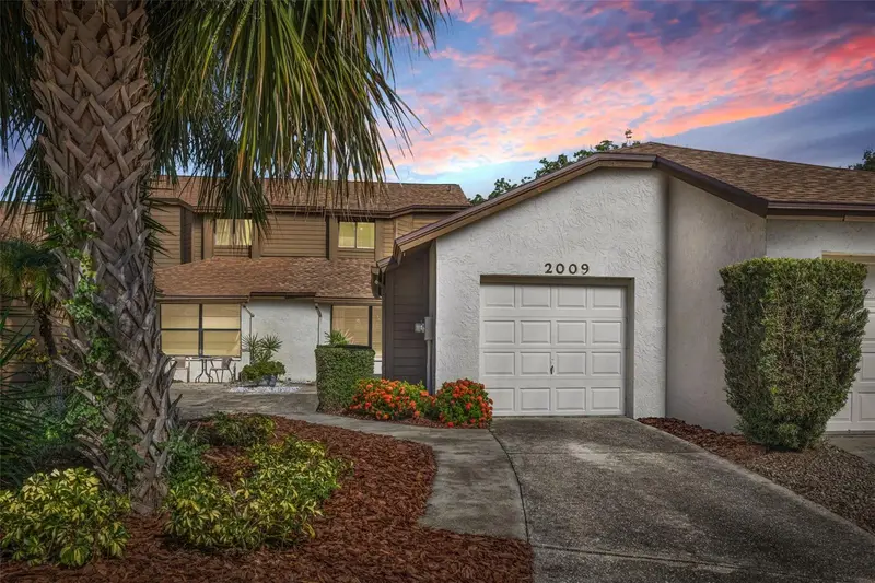 2009 Philippe Ct, FL