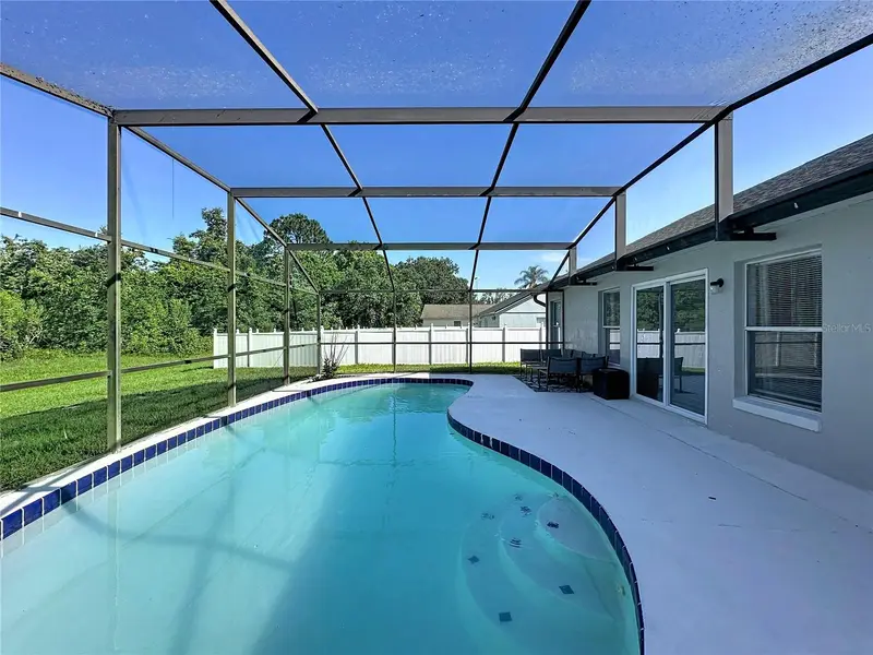 240 Sunrise Rd, FL