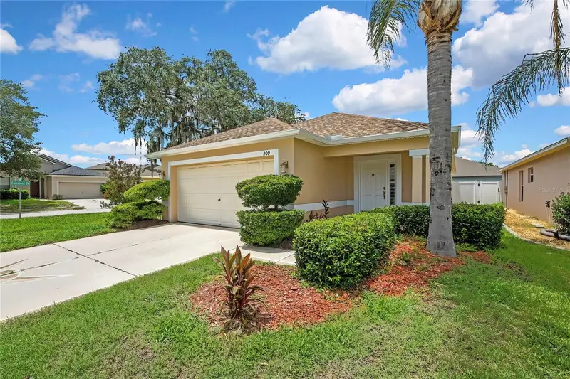 209 Winthrop Dr, FL