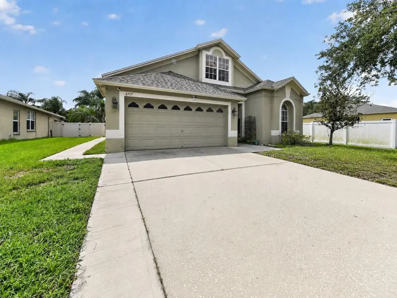 6717 Guilford Crest Dr, FL