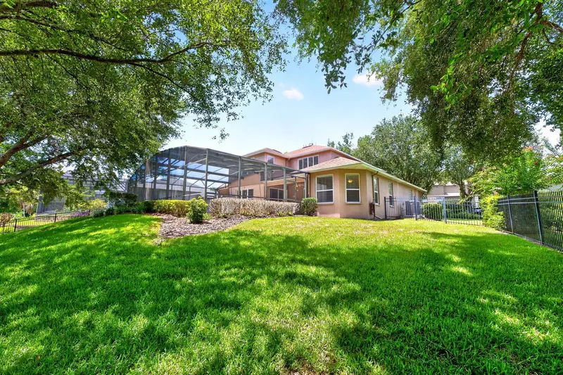 825 Parkside Pointe Blvd, FL