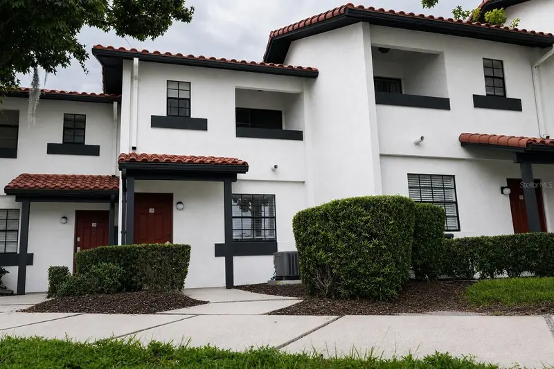 10330 Turkey Lake Rd #109, FL