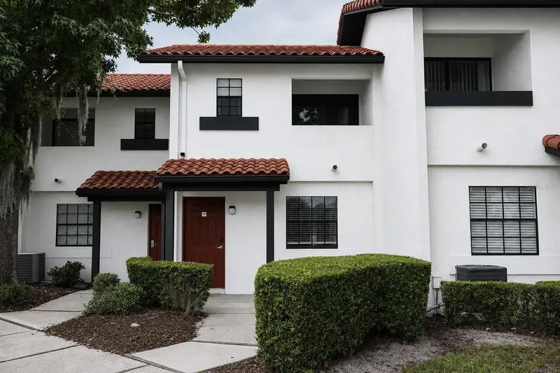10330 Turkey Lake Rd #109, FL