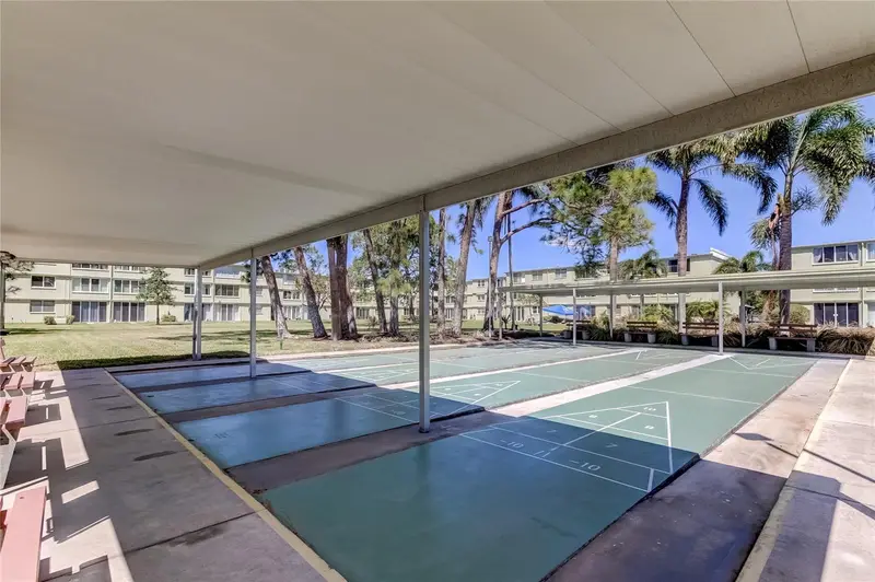 4890 Bay St Ne #323, FL