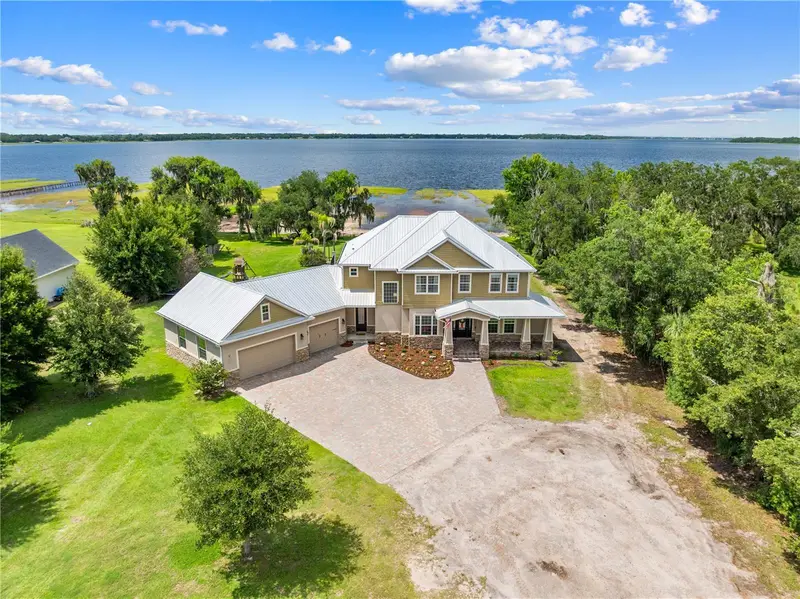 4664 Hickory Tree Ln, FL