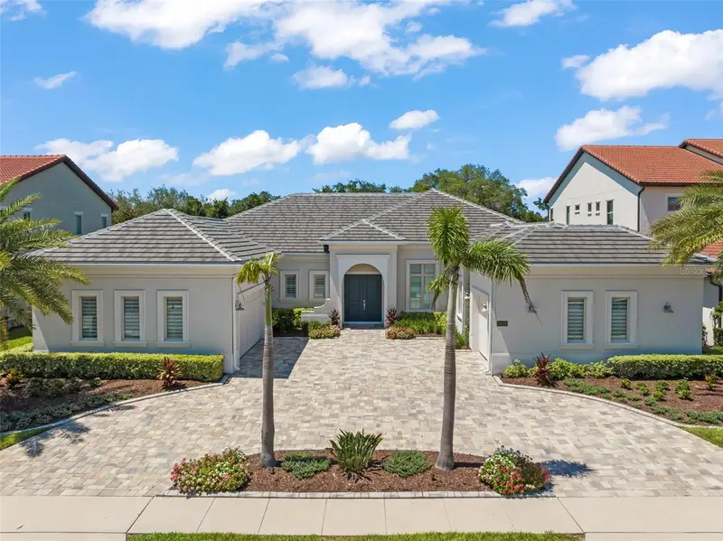 15619 Giant Foxtail Ct, FL