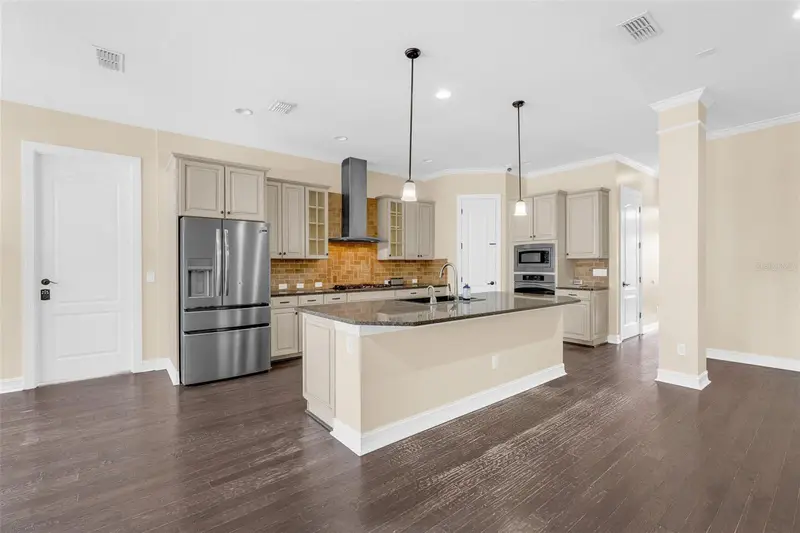 7231 Sangalla Dr, FL