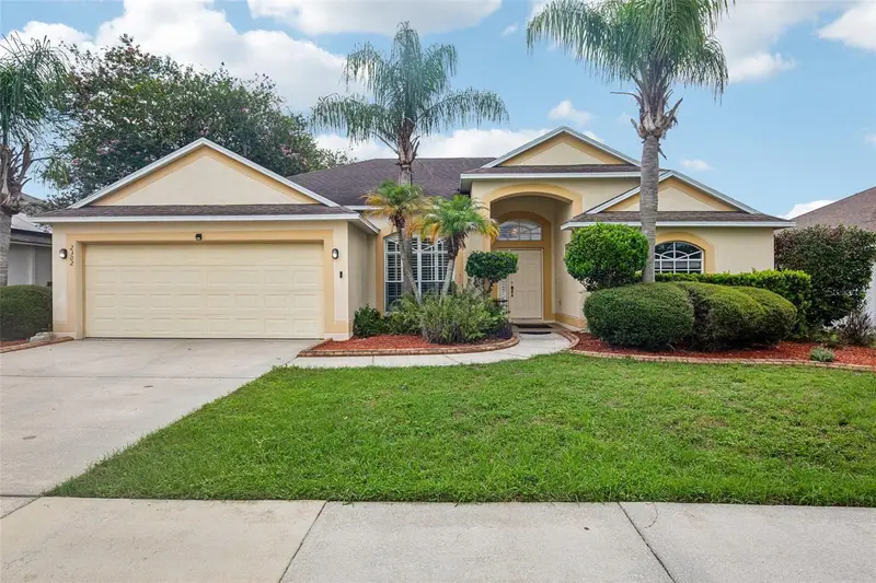 2302 Towering Oaks Cir, FL