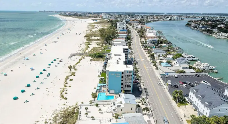 9980 Gulf Blvd #522, FL