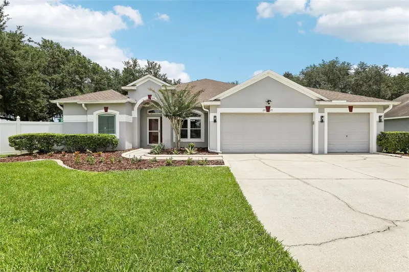 2025 Wintermere Pointe Dr, FL